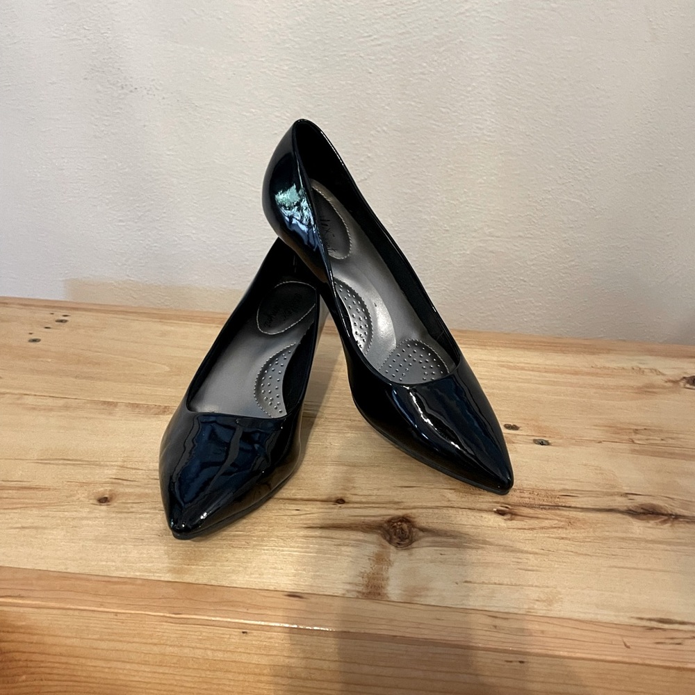 Black Kitten Heel Pumps
